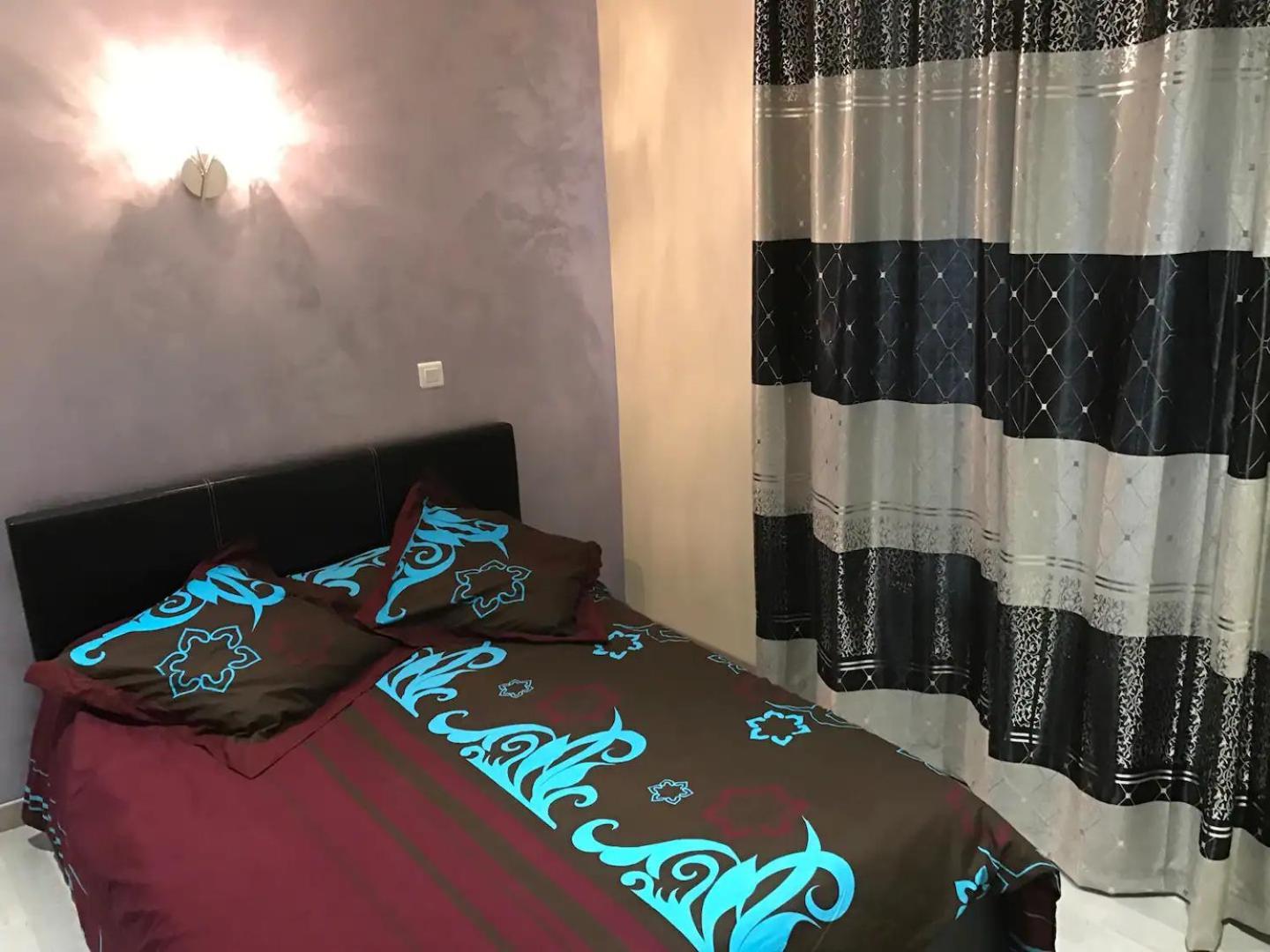 Gheddachi Lägenhet Gentilly Exteriör bild