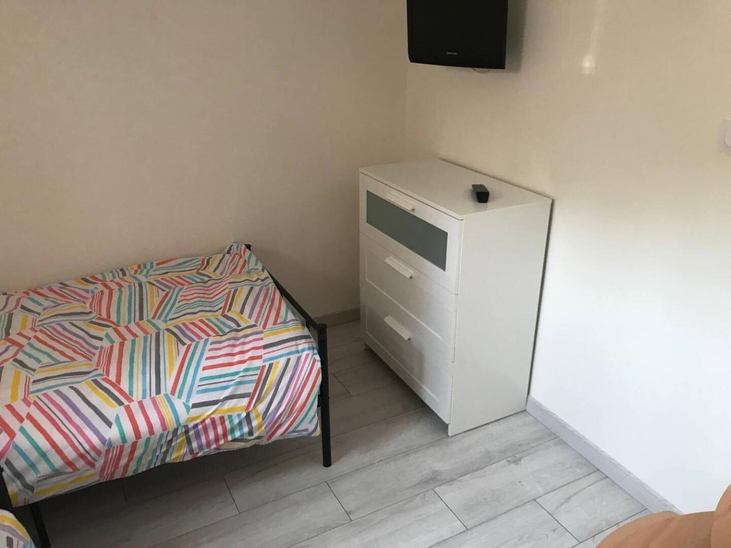 Gheddachi Lägenhet Gentilly Exteriör bild